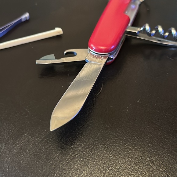 Victorinox- Sportsman SAK Swiss Army Knife EUC! - Picture 12 of 13